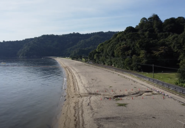 ドローンで撮影された包ヶ浦